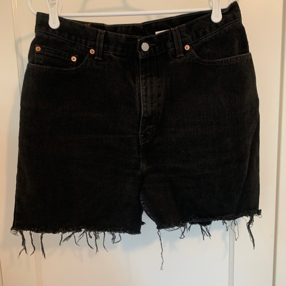 Levi Cut Off Jean Shorts - Picture 1 of 4